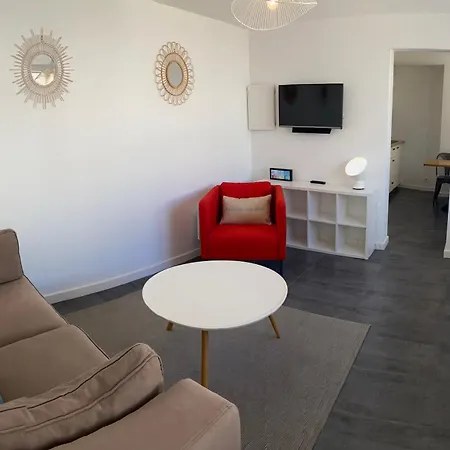 Votre Mini Maison En Plein Coeur Du Centre -terrasse - Et Parking Prive Sur Place Clos - Draps Et Menage Inclus Апартаменты
